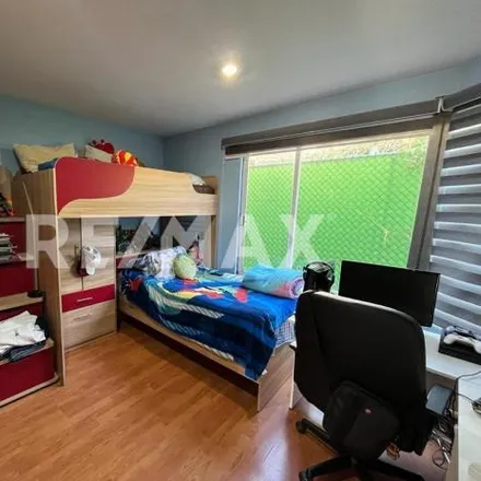 Buy this 4 bed house on Avenida Granajs in 52990 Atizapán de Zaragoza, MEX