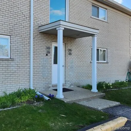 Rent this 1 bed condo on 924 Pine Thistle Lane in Bloomfield Township, MI 48302