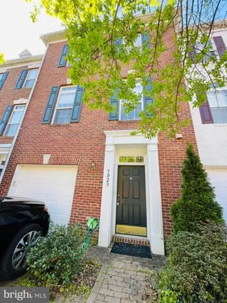 Rent this 3 bed townhouse on 5023 Murtha Street in Alexandria, VA 22304