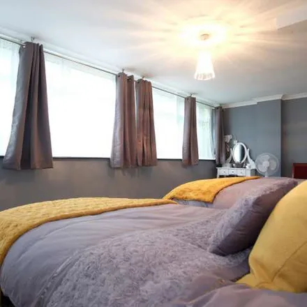 Rent this 1 bed apartment on Maitland House in Churchill Gardens Road, London