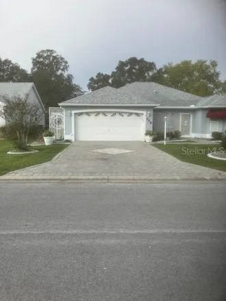 Rent this 3 bed house on 432 Aldama Avenue in The Villages, FL 32162