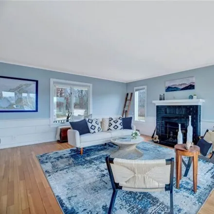 Image 3 - 3655 Stillwater Ave, Cutchogue, New York, 11935 - House for sale