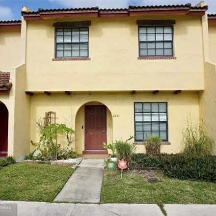 Image 2 - 2699 Northwest 47th Lane, Lauderdale Lakes, FL 33313, USA - Townhouse for sale