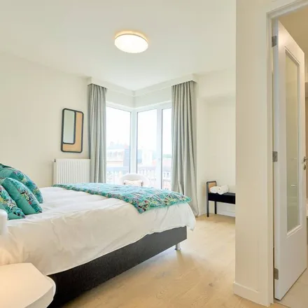 Rent this 3 bed apartment on Schaerbeek - Schaarbeek in Avenue de Vilvorde - Vilvoordselaan, 1000 Brussels
