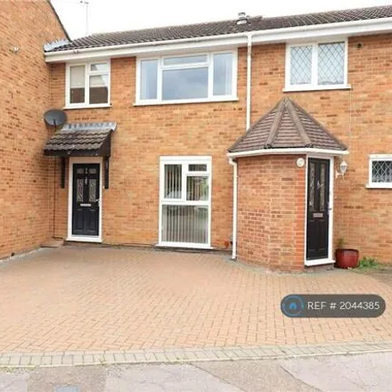 Rent this 3 bed townhouse on Daffodil Way in Chelmsford, CM1 6XB