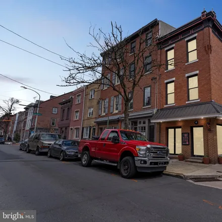 Buy this studio townhouse on 727 South 2nd Street in Philadelphia, PA 19147