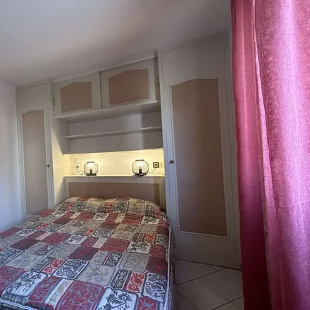 Image 5 - 83120 Sainte-Maxime, France - Apartment for rent