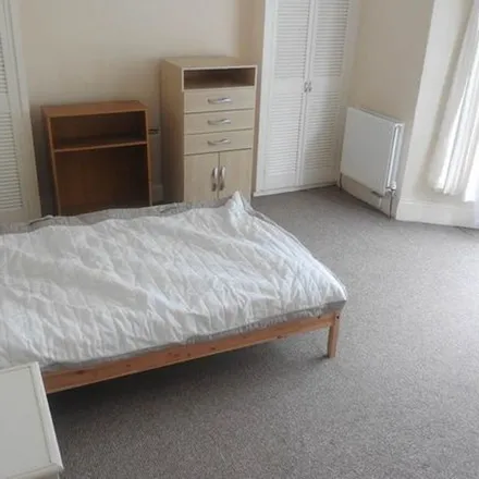 Rent this 5 bed apartment on 6 Cwmdonkin Drive in Swansea, SA2 0RA