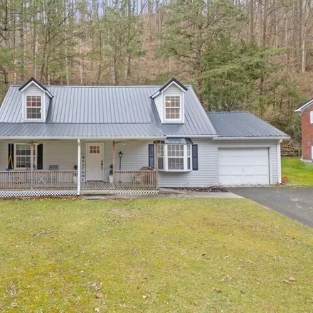 Buy this 4 bed house on 139 Fairway Drive in Jenkins, Letcher County