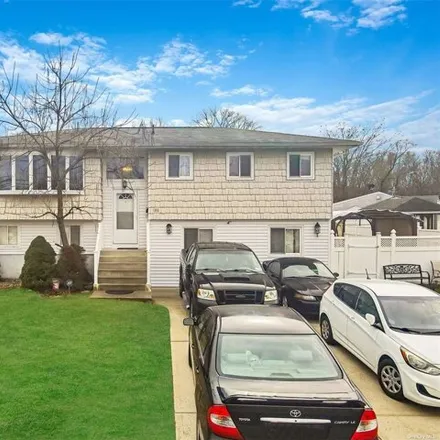 Buy this 6 bed house on 186 Wurz St in Brentwood, New York