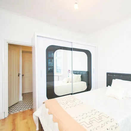 Image 3 - Avery Gardens, London, IG2 6UT, United Kingdom - Apartment for rent