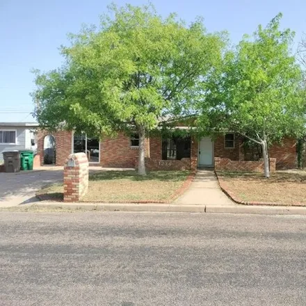 Buy this 3 bed house on 1262 East 24th 1/2 Street in San Angelo, TX 76903