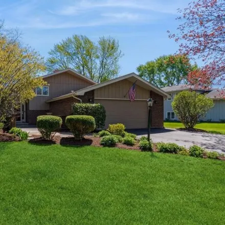 Buy this 3 bed house on 156 Rossford Lane in Cherry Hill, New Lenox