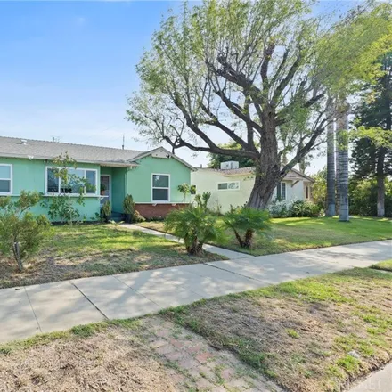 Image 1 - 14000 Terra Bella Street, Los Angeles, CA 91331, USA - House for sale