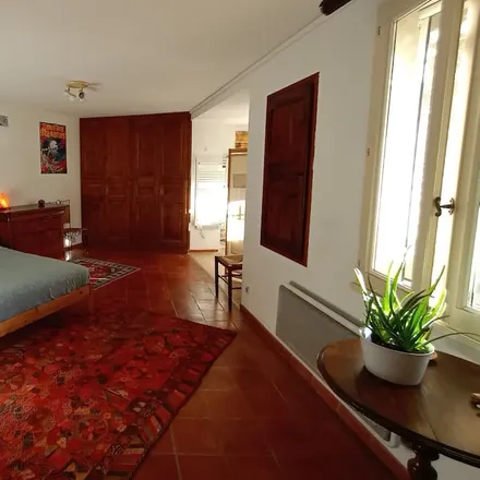Rent this 1 bed apartment on 84750 Saint-Martin-de-Castillon
