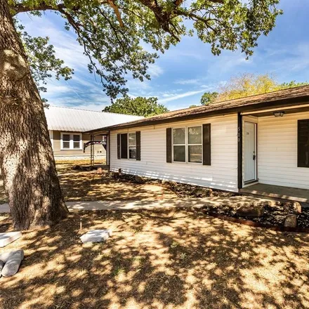 Rent this 2 bed duplex on 512 Southeast 3rd Street in Mineral Wells, TX 76067
