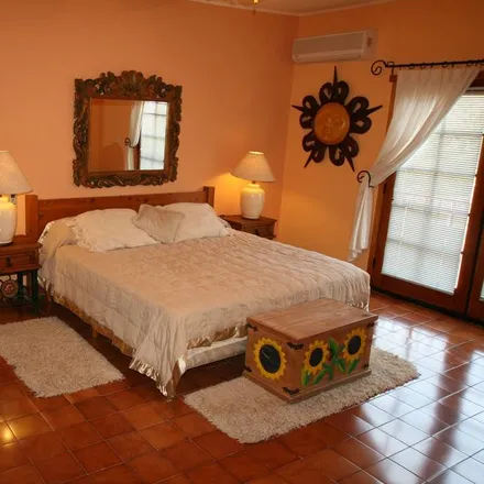 Rent this 3 bed condo on Cabo San Lucas in Ampliación Mariano Matamoros, 23468 Cabo San Lucas