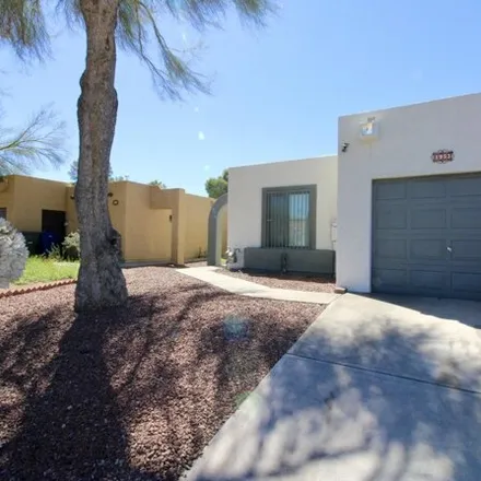 Rent this 2 bed house on 1953 N Frances Blvd in Tucson, Arizona