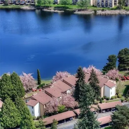 Buy this 3 bed condo on 1018 South 312th Street in Federal Way, WA 98003