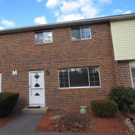 Buy this 2 bed condo on 14 Oakridge Drive in Londonderry, NH 03053