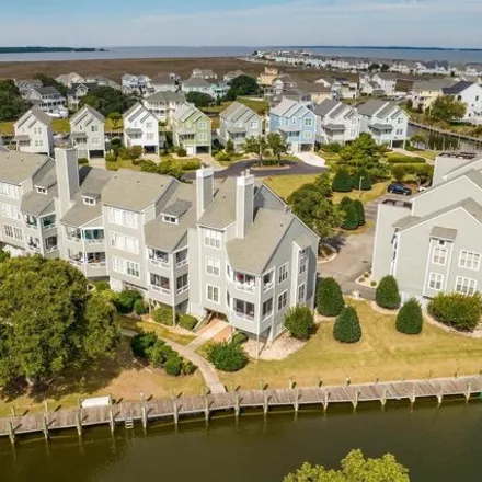 Buy this 3 bed condo on 428 Pirates Way in Manteo, NC 27954