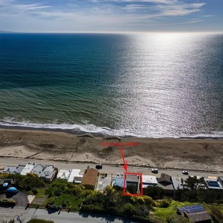 Image 4 - 325 Beach Dr, Aptos, California, 95003 - House for sale