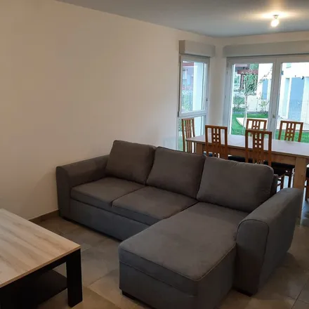 Rent this 1 bed apartment on 17 Avenue Léon Gambetta in 82000 Montauban, France