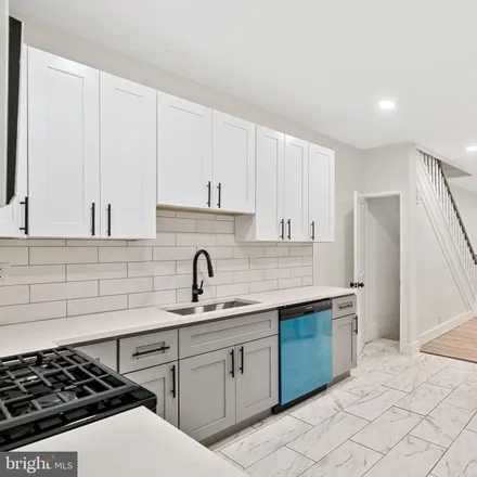 Image 7 - 1319 North 51st Street, Philadelphia, PA 19131, USA - Townhouse for sale