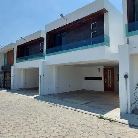 Buy this 3 bed house on Avenida Benito Juárez in 90010 San Esteban Tizatlán, TLA