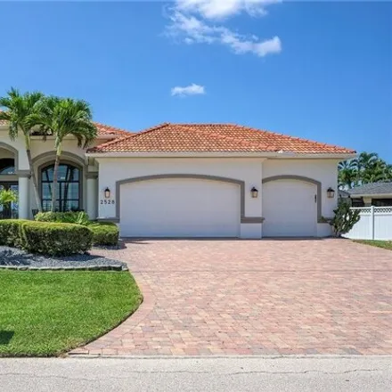 Buy this 3 bed house on 2528 Sw 39th Ter in Cape Coral, Florida