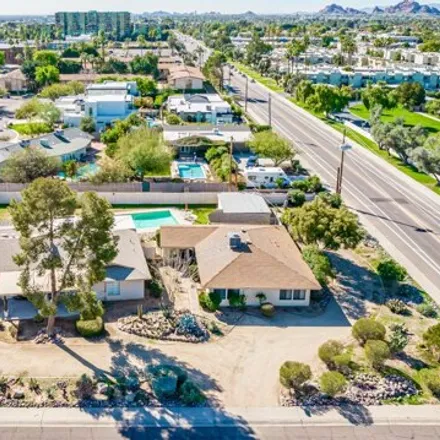 Image 3 - 6811 East Paradise Parkway, Scottsdale, AZ 85251, USA - House for sale
