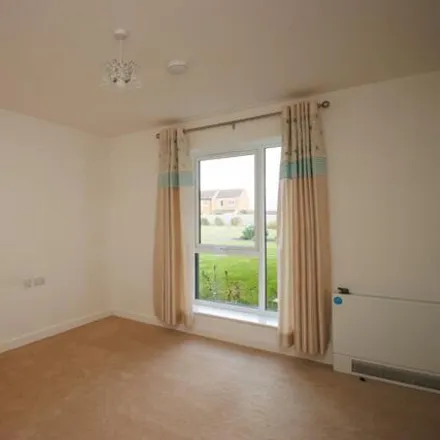 Image 9 - Filey Fields Court, North Cliff Drive, Filey, YO14 9NG, United Kingdom - Apartment for sale