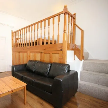 Rent this studio apartment on 12 Orchard Square in London, W14 9XE