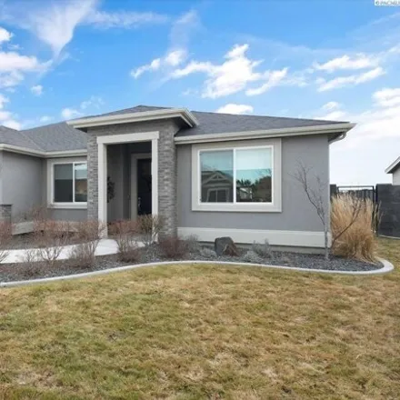 Buy this 3 bed house on Legacy Lane in Richland, WA 99352