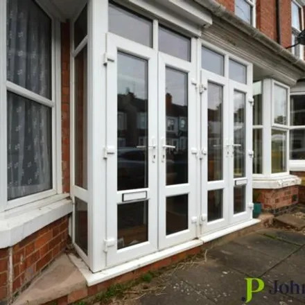 Image 5 - 29 Mickleton Road, Coventry, CV5 6PP, United Kingdom - Townhouse for rent