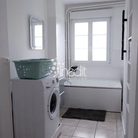 Image 5 - Lille, Nord, France - Apartment for rent