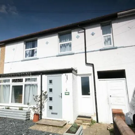 Buy this 3 bed townhouse on 33 Rymers Lane in Oxford, OX4 3JU