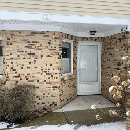 Buy this 2 bed condo on 1038 Courtland Drive in Buffalo Grove, Lake County