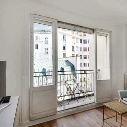 Image 4 - 34 Rue Chalgrin, 75116 Paris, France - Apartment for rent