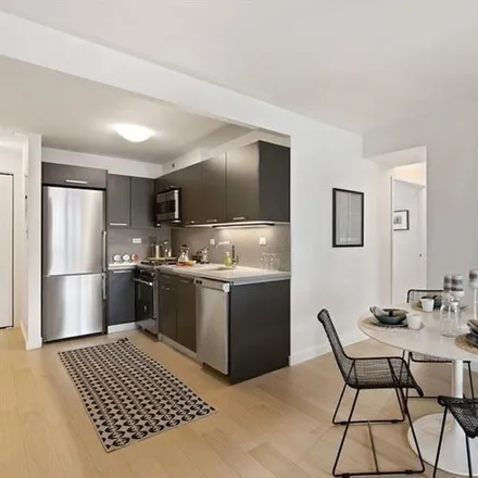 Image 3 - 222 East 39th Street, Unit 16D - Apartment for rent