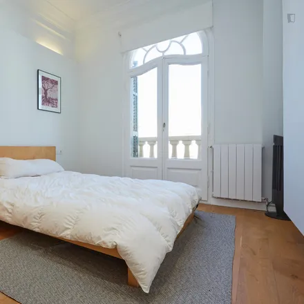 Rent this 2 bed apartment on Carrer de Londres in 88, 08036 Barcelona