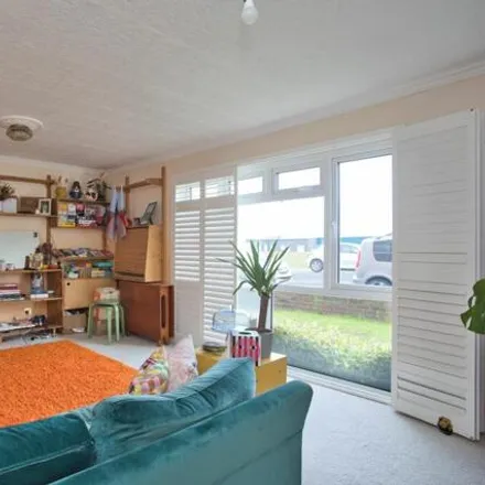 Image 3 - Third Avenue, Cliftonville West, Margate, CT9 2LH, United Kingdom - Apartment for sale