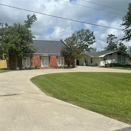 Buy this 4 bed house on 3432 Pontiac Drive in Lake Charles, LA 70605