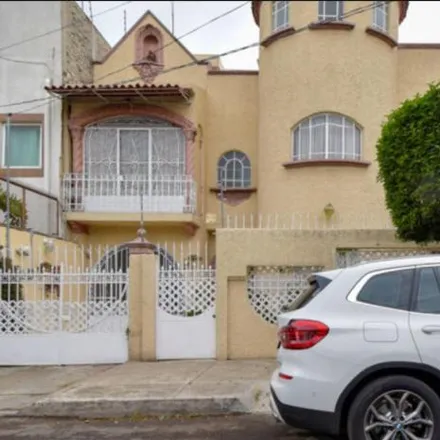 Buy this 5 bed house on Calle Juan Sarabia in Azcapotzalco, 02800 Mexico City