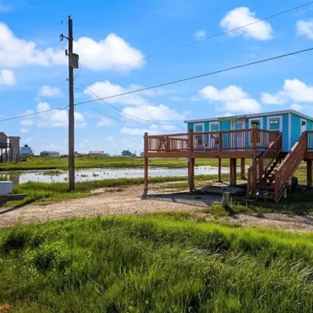 Image 4 - 715 Caison Street, Surfside Beach, Brazoria County, TX 77541, USA - House for sale