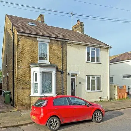 Buy this 3 bed duplex on 20 Hythe Road in Sittingbourne, ME10 2LR