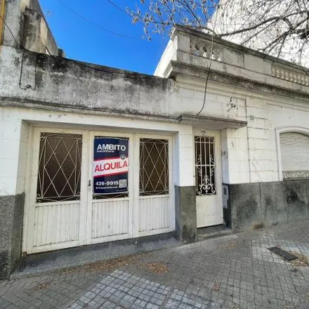 Rent this 4 bed house on Ferreyra 604 in Lisandro de la Torre, Rosario