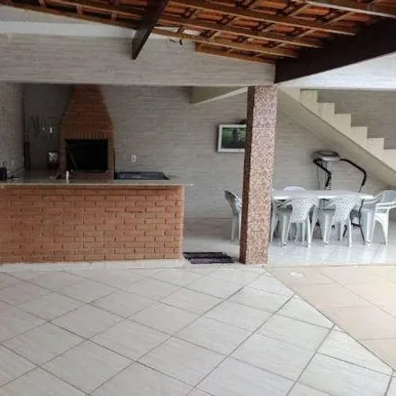 Buy this 3 bed house on Avenida Dom Paulo Rolim Loreiro in Vila Natal, Mogi das Cruzes - SP