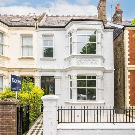 Rent this 5 bed apartment on 36-38 Thornbury Road in London, TW7 4HG