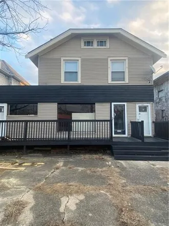 Buy this 4 bed house on 16 East Parkwood Avenue in North Riverdale, Dayton